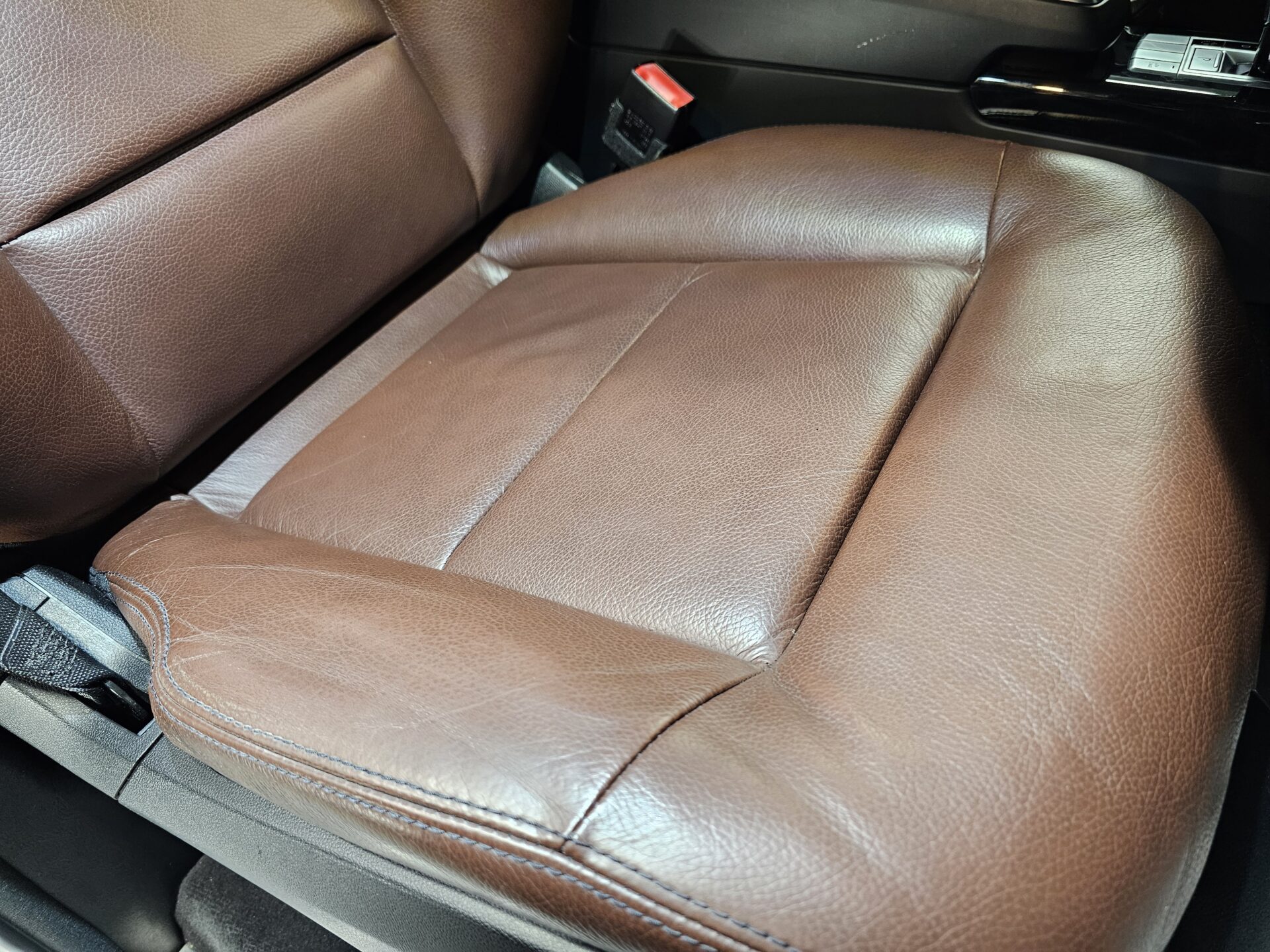 MB G350d(W463) レザーシートクリーニング後