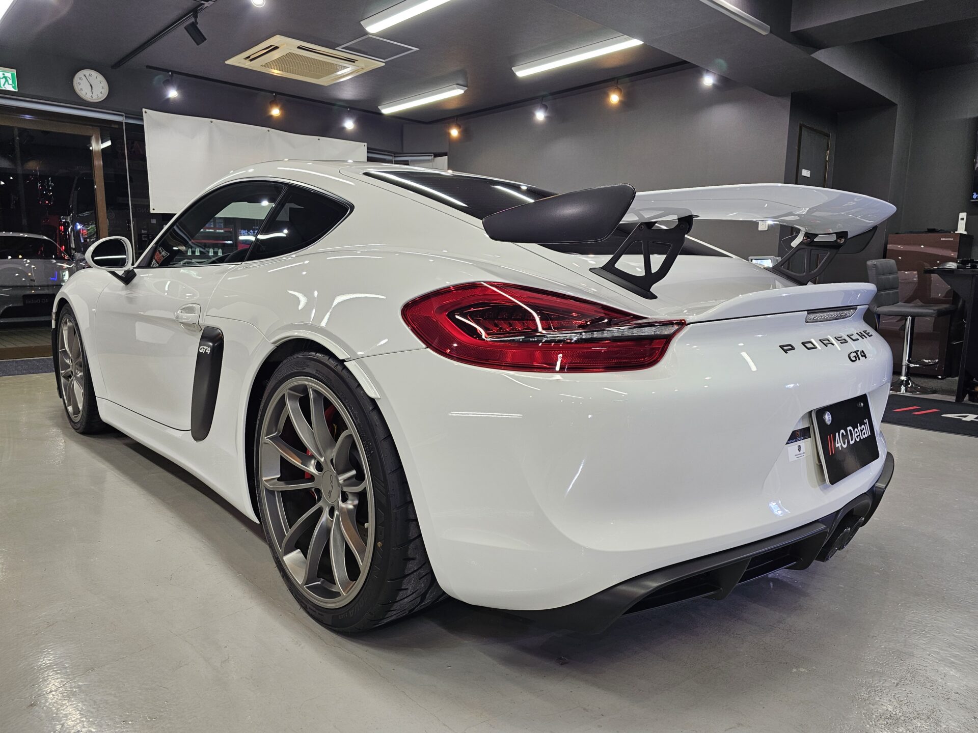 ポルシェ981ケイマンGT4 ジーテクニックセラミックコーティング外装フル施工