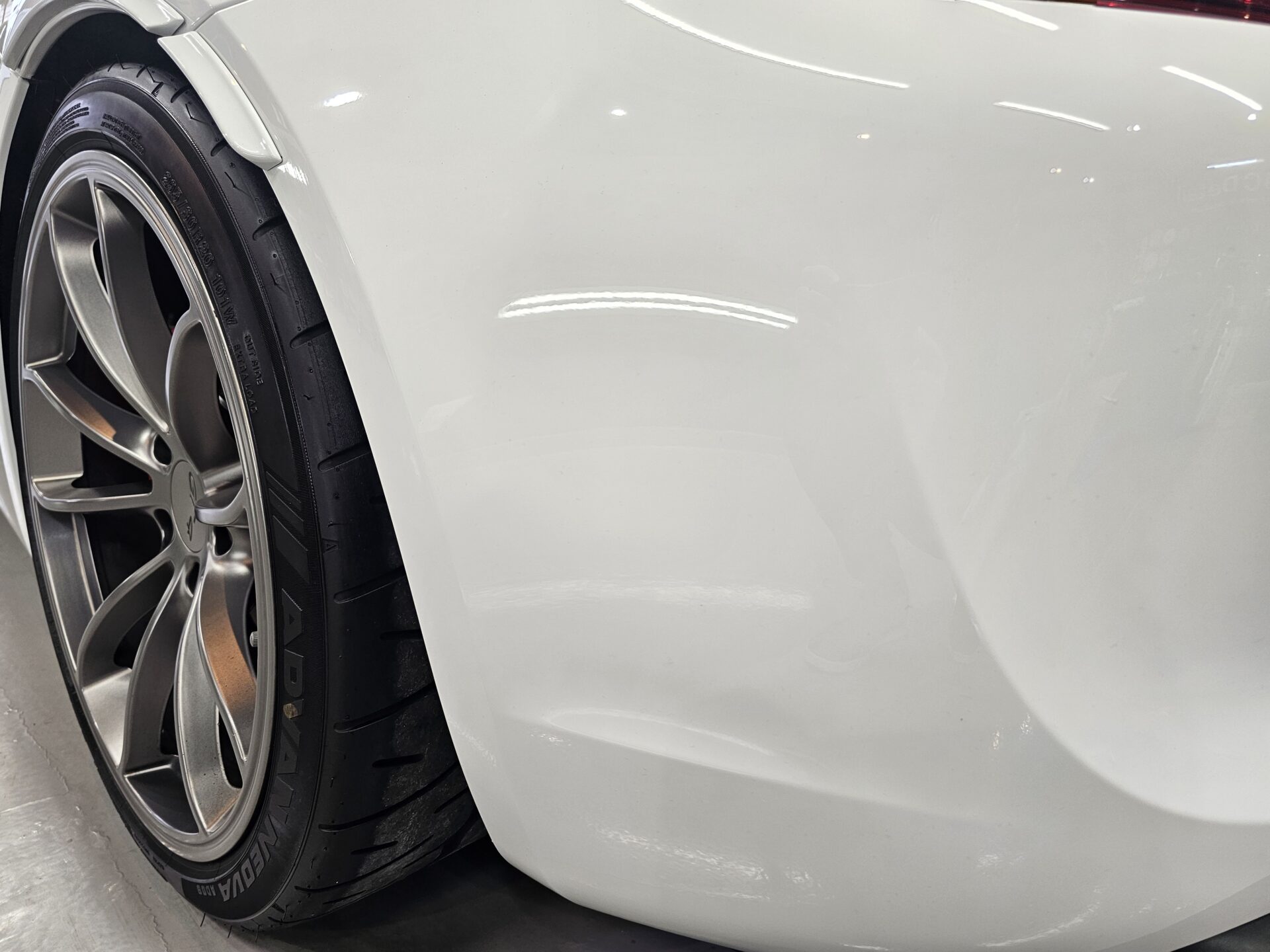 ポルシェ981ケイマンGT4 プロテクションフィルム剥離してからコーティング