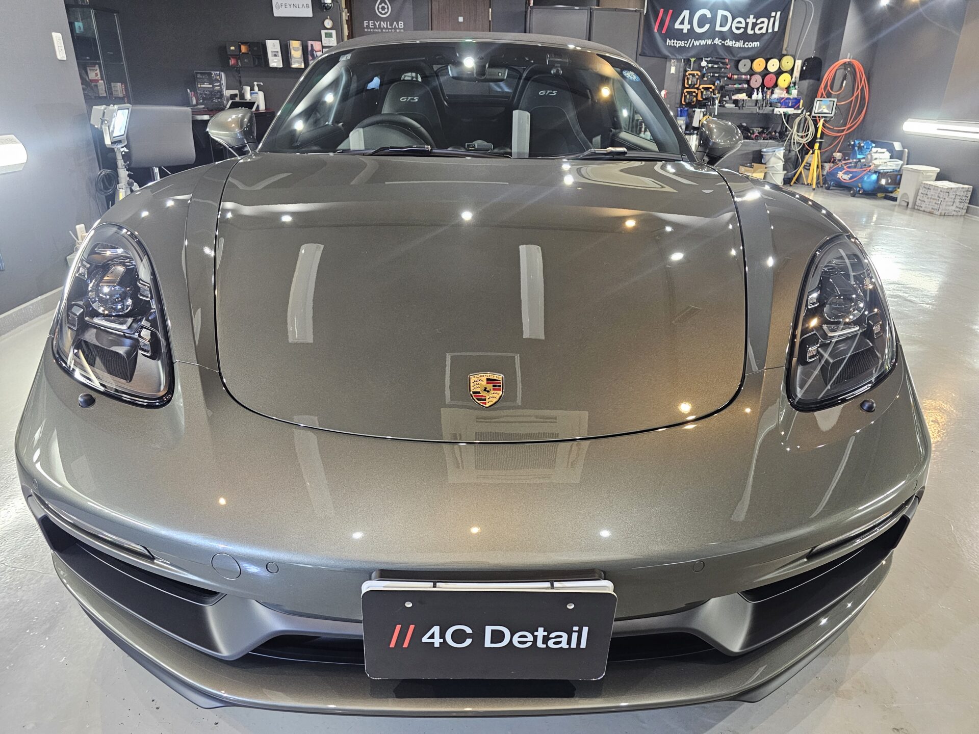 ポルシェ718ボクスターGTS4.0 アベンチュリングリーン GTECHNIQクリスタルセラムブラックセラミックコーティング