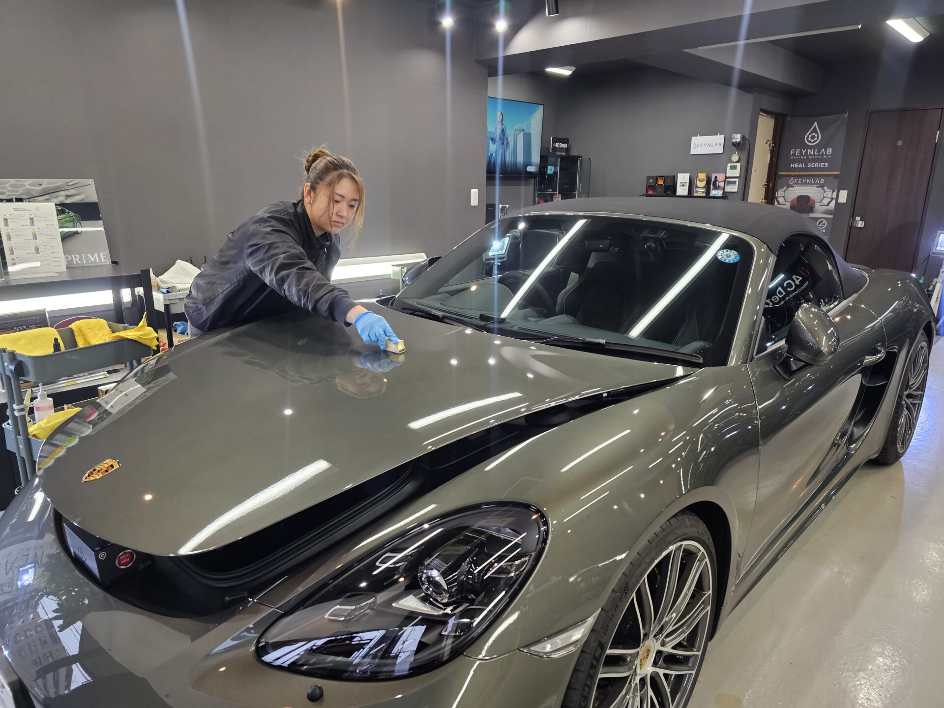 ポルシェ718ボクスターGTS4.0 アベンチュリングリーン GTECHNIQセラミックコーティング塗布