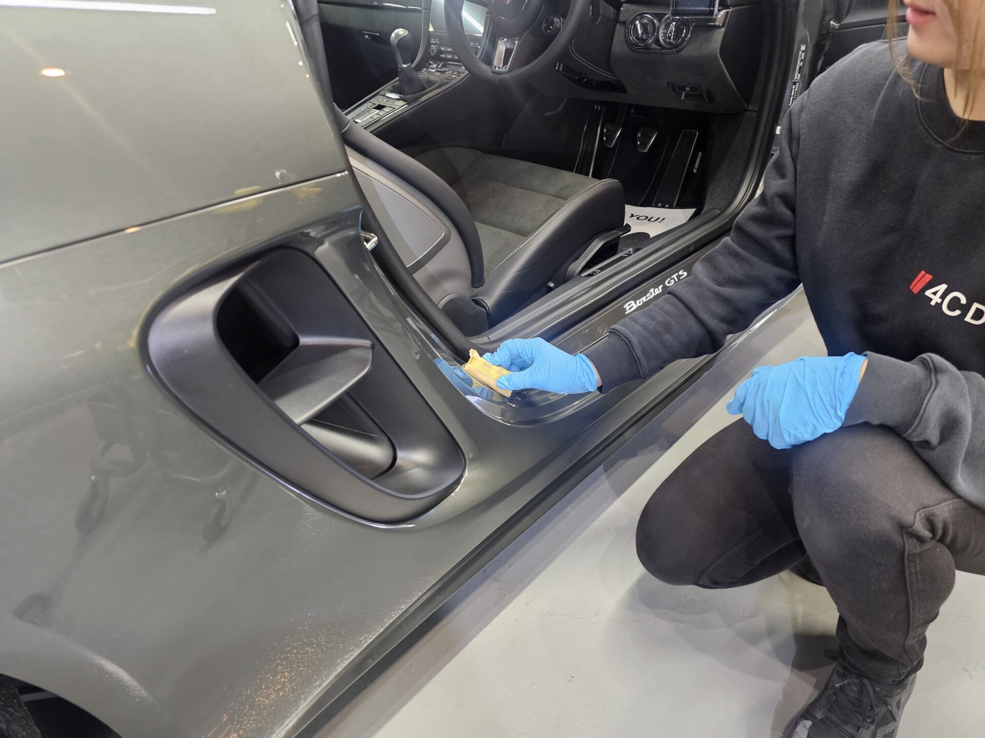 ポルシェ718ボクスターGTS4.0 アベンチュリングリーン ドア内側コーティング